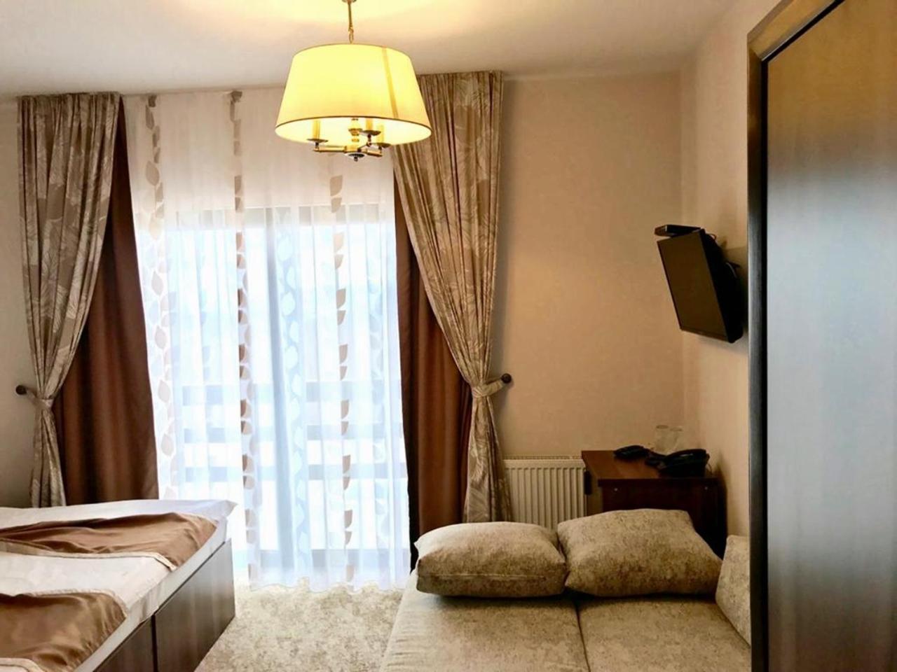 Pensiunea Poiana Viselor Poiana Mărului エクステリア 写真